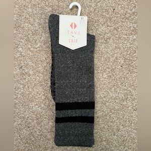 TAVI Kai Grip Socks - charcoal gray - barre, yoga, pilates, size M, new NWT